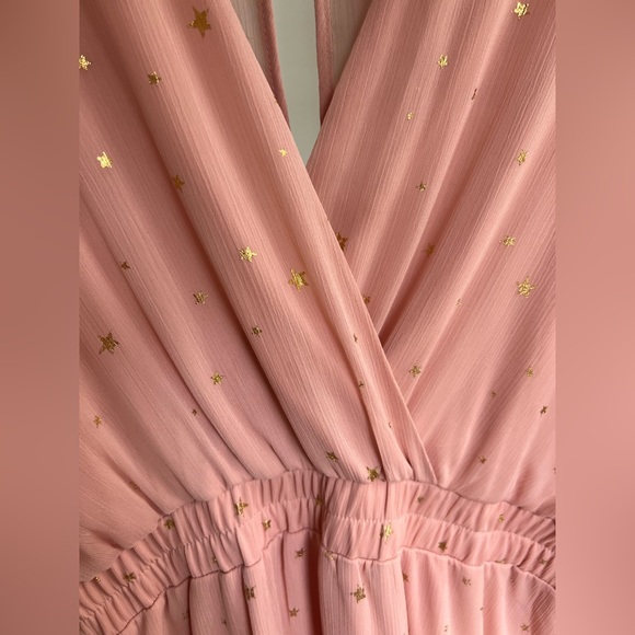 Francesca’s M Pink and Gold Star Flutter Dress - Picture 4 of 6
